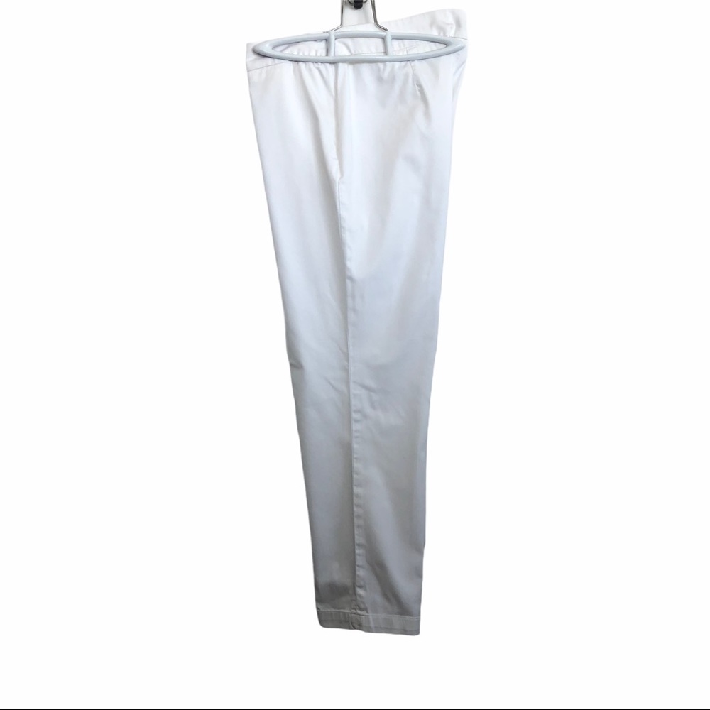 Haggar women’s white cropped pants size 12